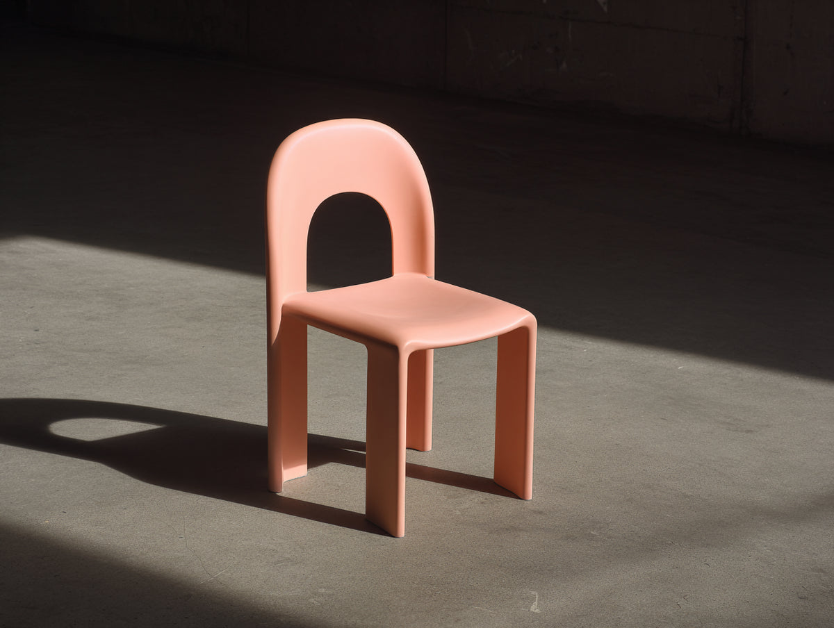 Esszimmerstuhl aus Kunststoff 49×51×84 cm - Lachsrosa - Bogenrücken mit offener Rückenpartie für Esszimmer